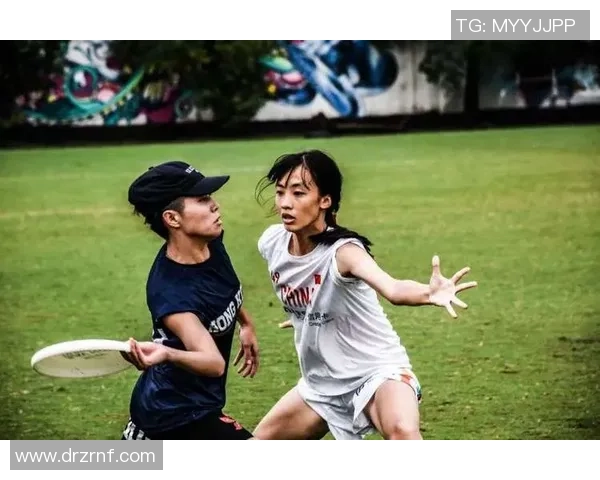 飞盘热潮席卷成都探秘飞盘队默契配合与战术策略